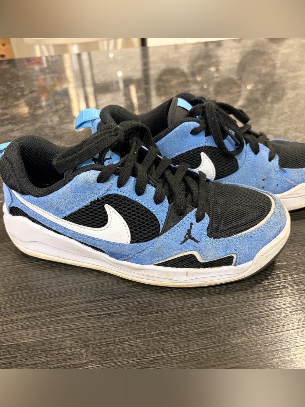 Jordan Kids flight court sneakers